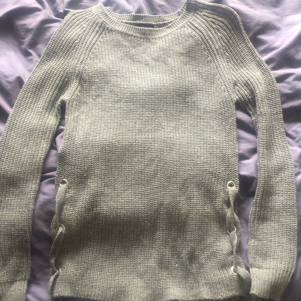Tie sweater
